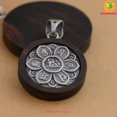 Mặt dây chuyền khắc Om Mani Padme Hum C